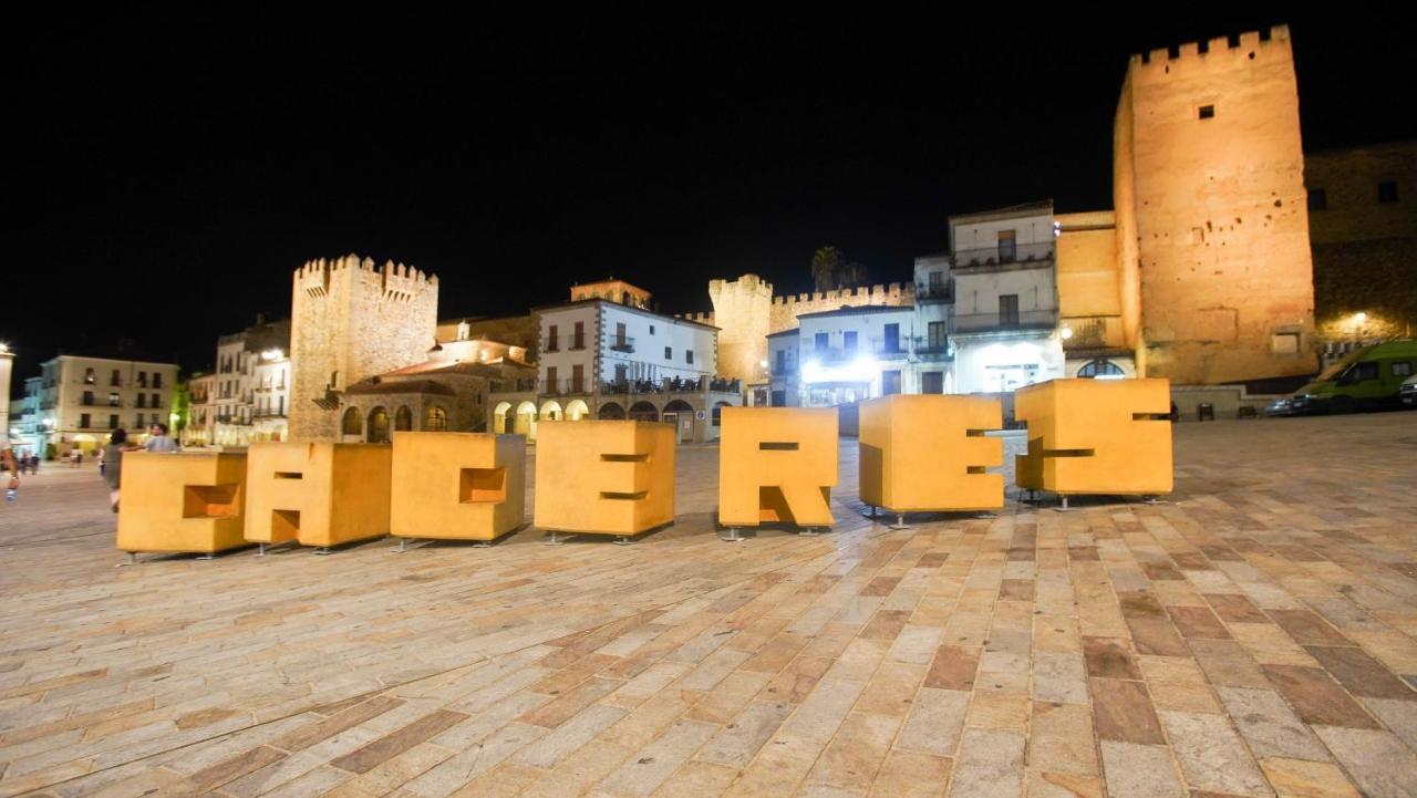 Apartamentos Soho Boutique Plaza Mayor Касерес Экстерьер фото